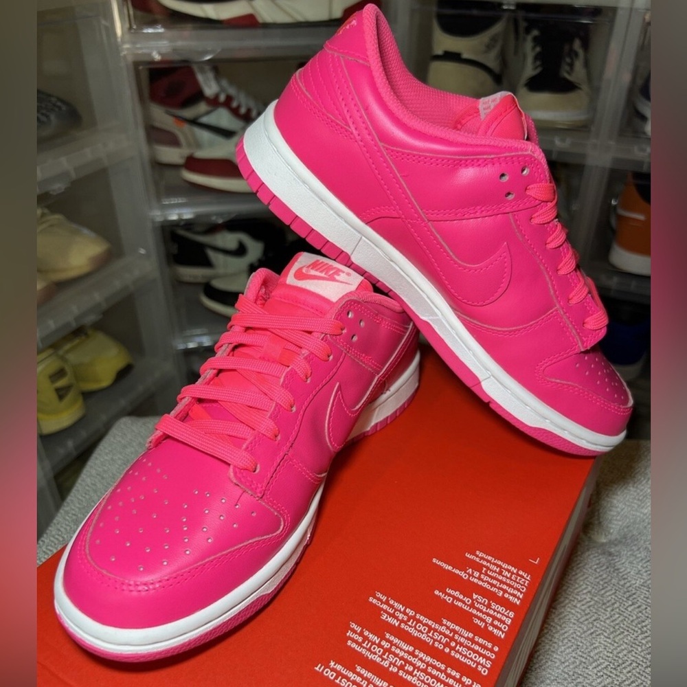 BNWB Nike Dunk Low Hyper Pink
